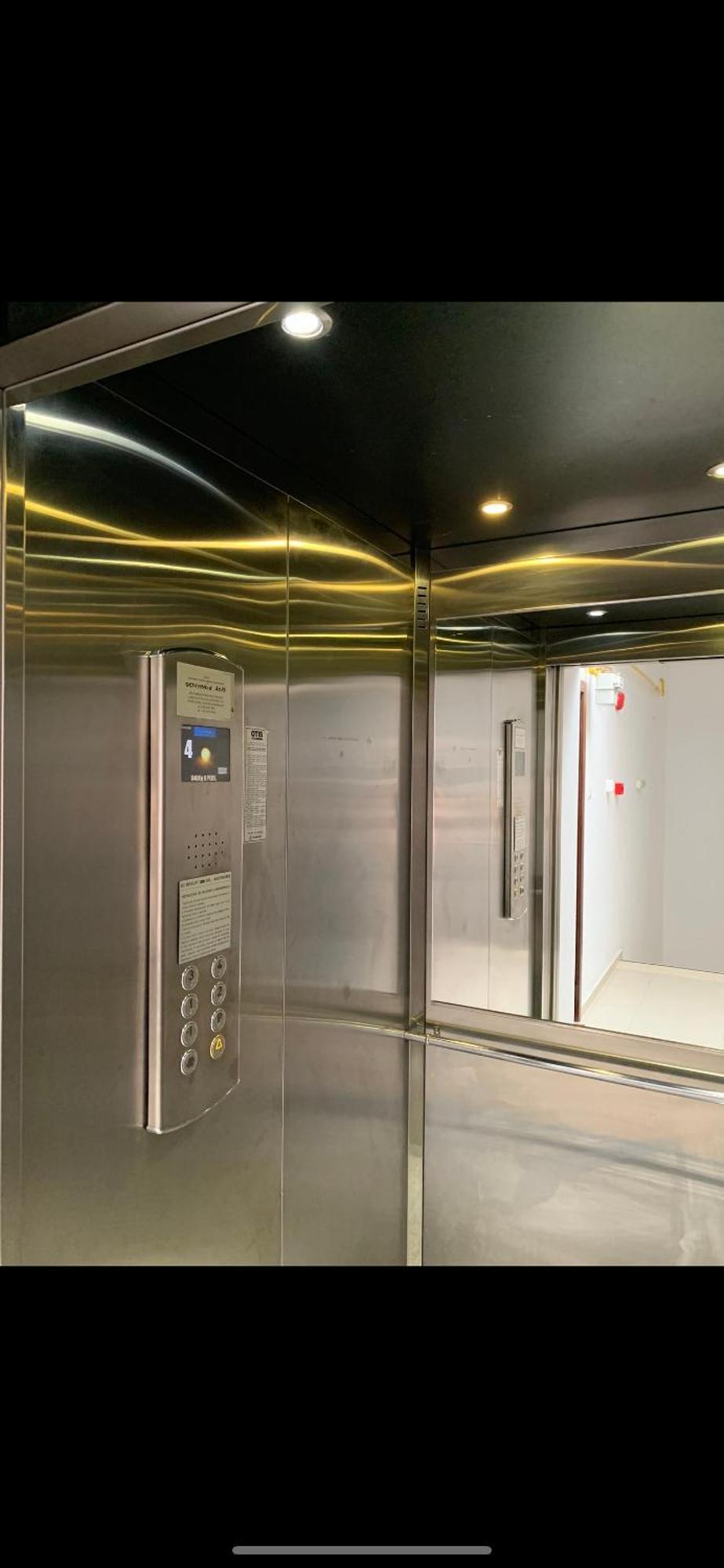 Centru Unirii Luxury Vip Palmier Apartament 2 Camere Cu Terasa Exterioara Amenajata ! Parcare Subterana Privata Climatizata Si Supravegheata Video Dar Doar Cu Rezervare In Limita Locurilor Disponibile !Proprietate In Regim Hoteliep - Nu Are Bucatarie Bukarest Exterior foto